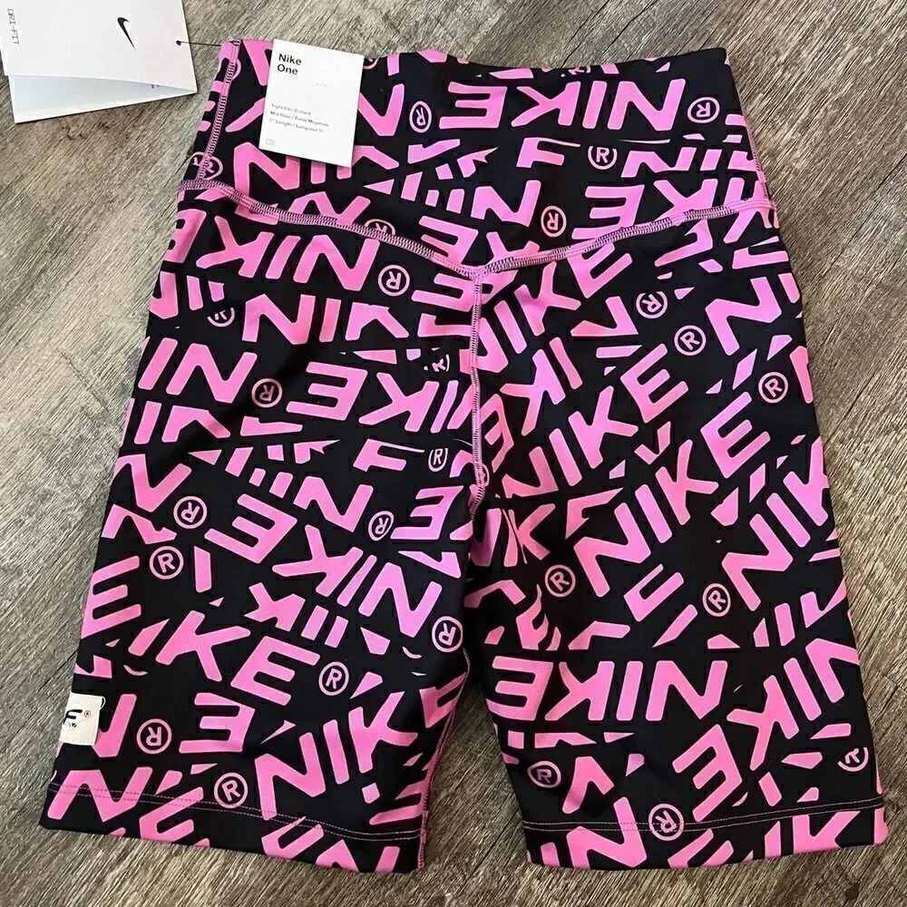 Nike One Women 7